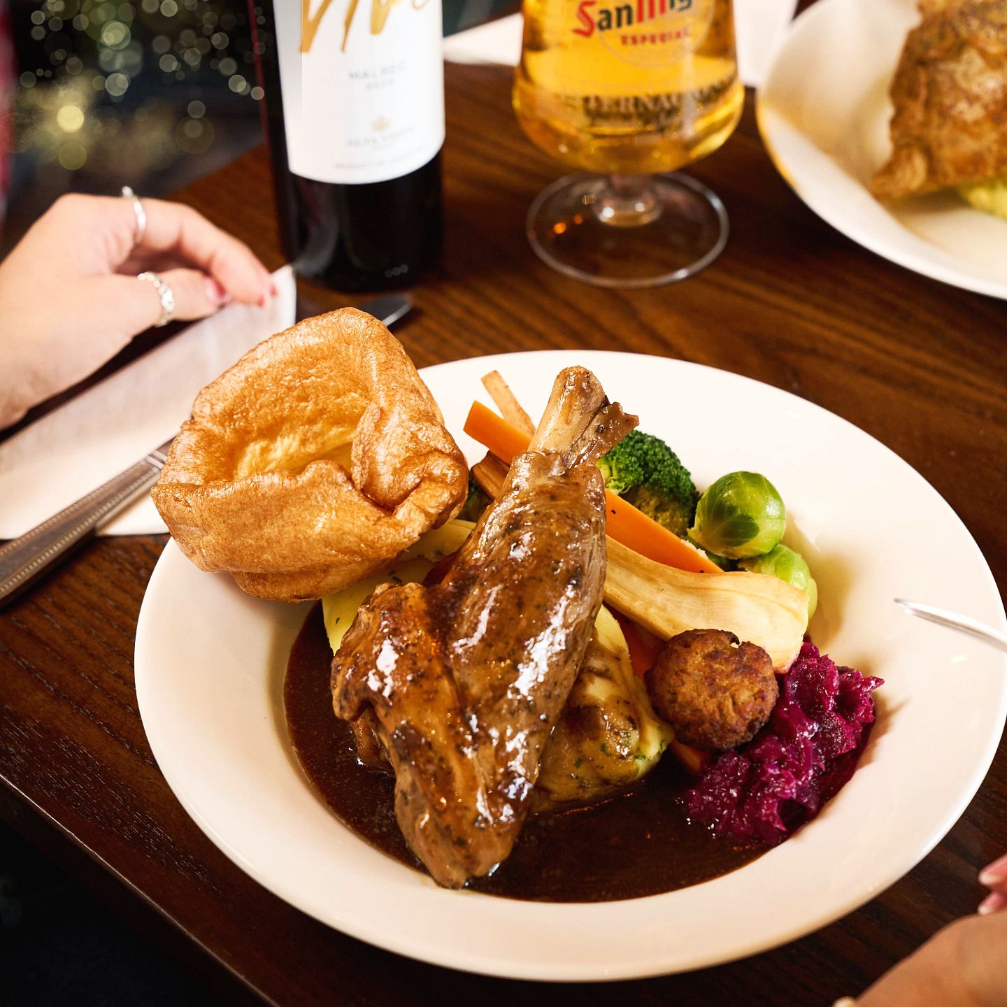 Christmas Day 2025 Lunch, Dinner & Dining at The Barn Owl Quedgeley in Gloucester